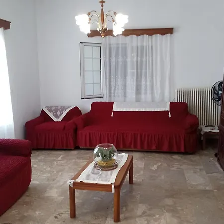 Holiday home Skinos Fratsia
